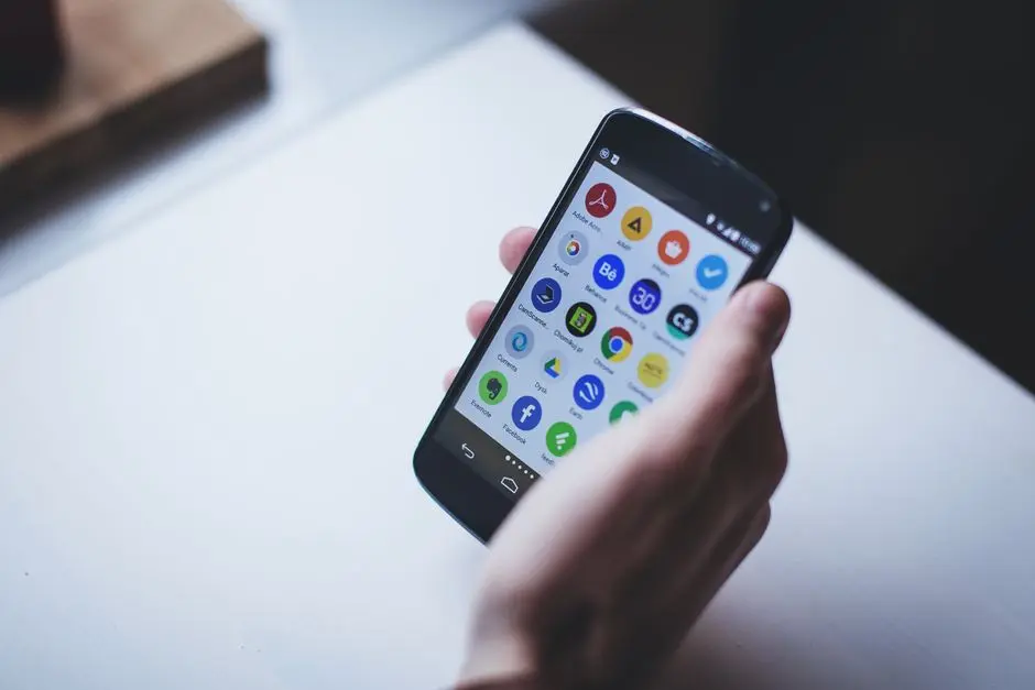Kelola Aplikasi Ponsel dengan Bijak, Baterai Awet Kuota Irit